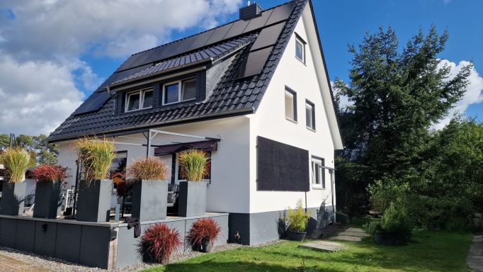 Fassaden Photovoltaik - schnell umzusetzen und gute Erträge